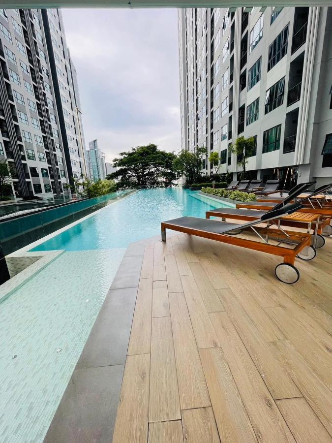 The Base Central Pattaya 2 Bed 2 Bath By Numam Esterno foto