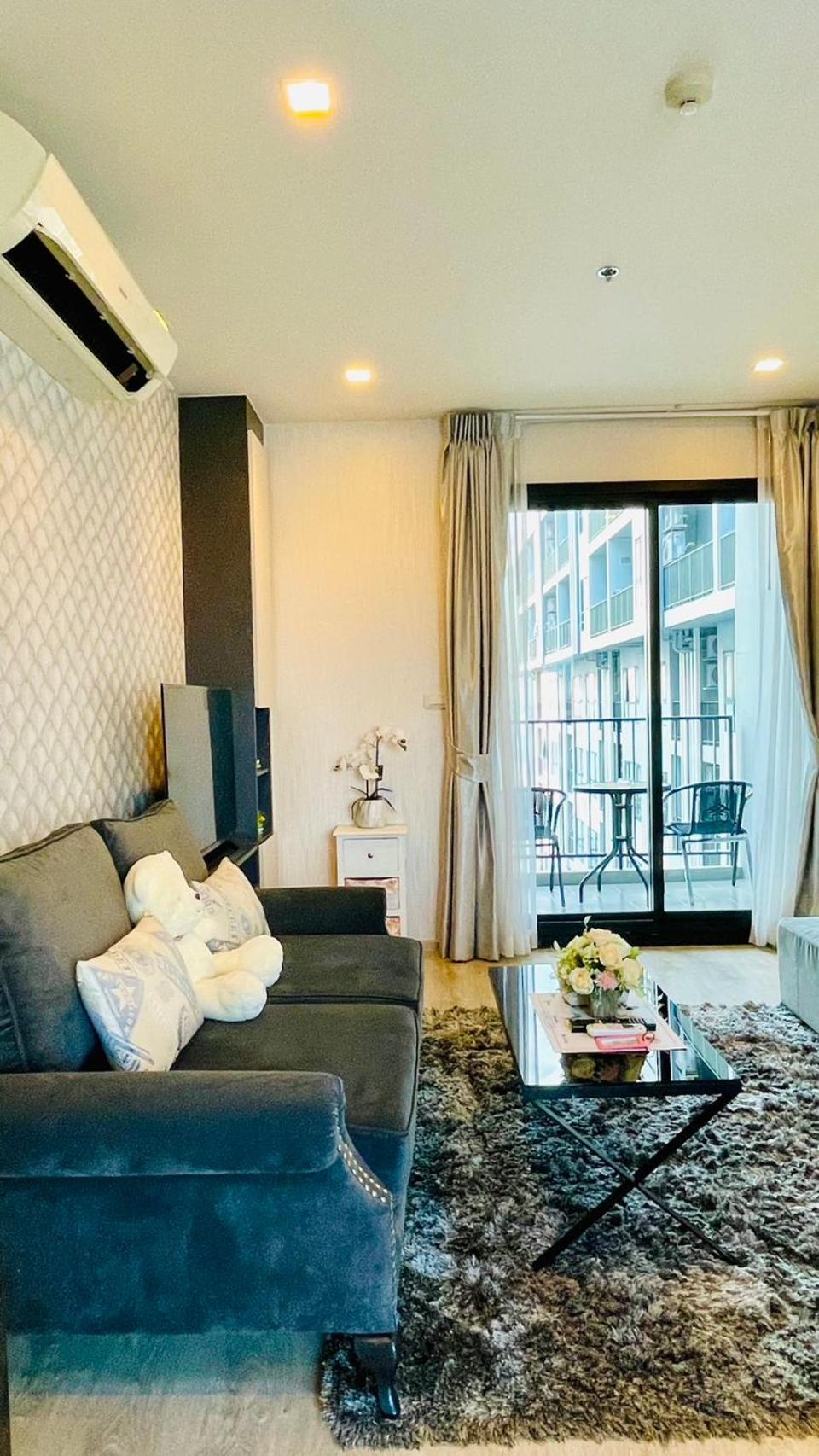 The Base Central Pattaya 2 Bed 2 Bath By Numam Esterno foto