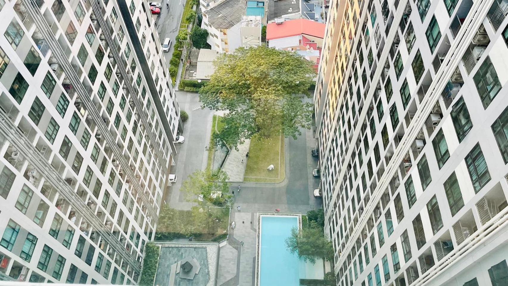 The Base Central Pattaya 2 Bed 2 Bath By Numam Esterno foto
