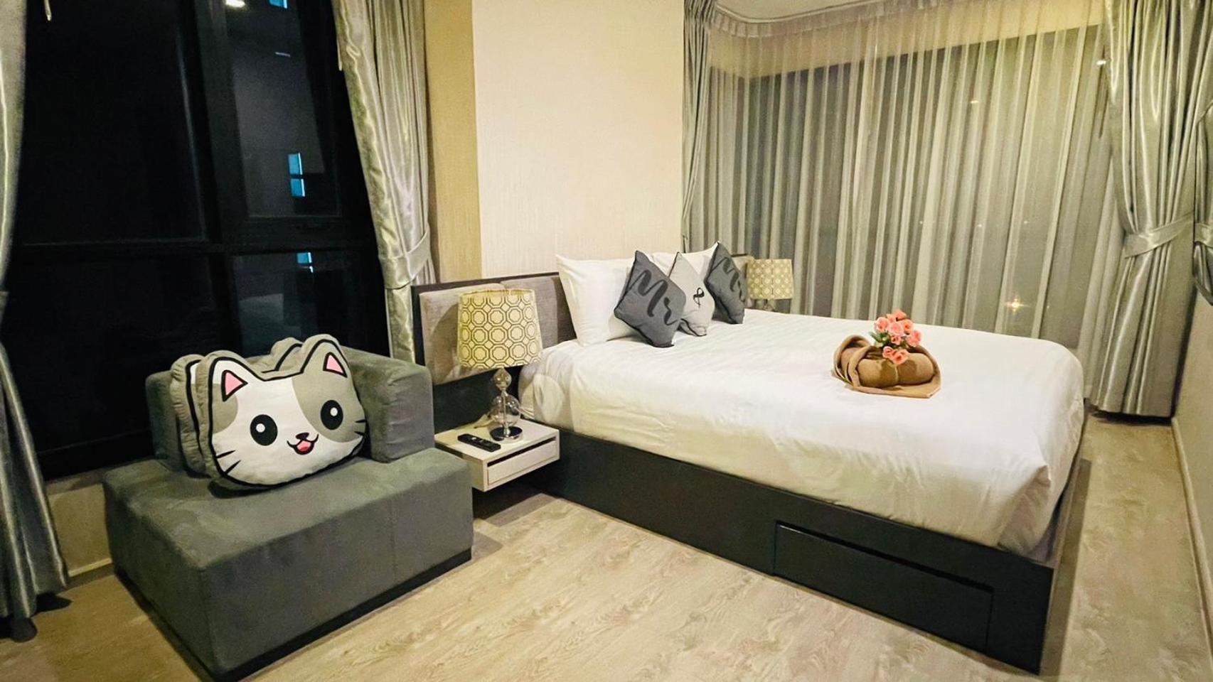 The Base Central Pattaya 2 Bed 2 Bath By Numam Esterno foto
